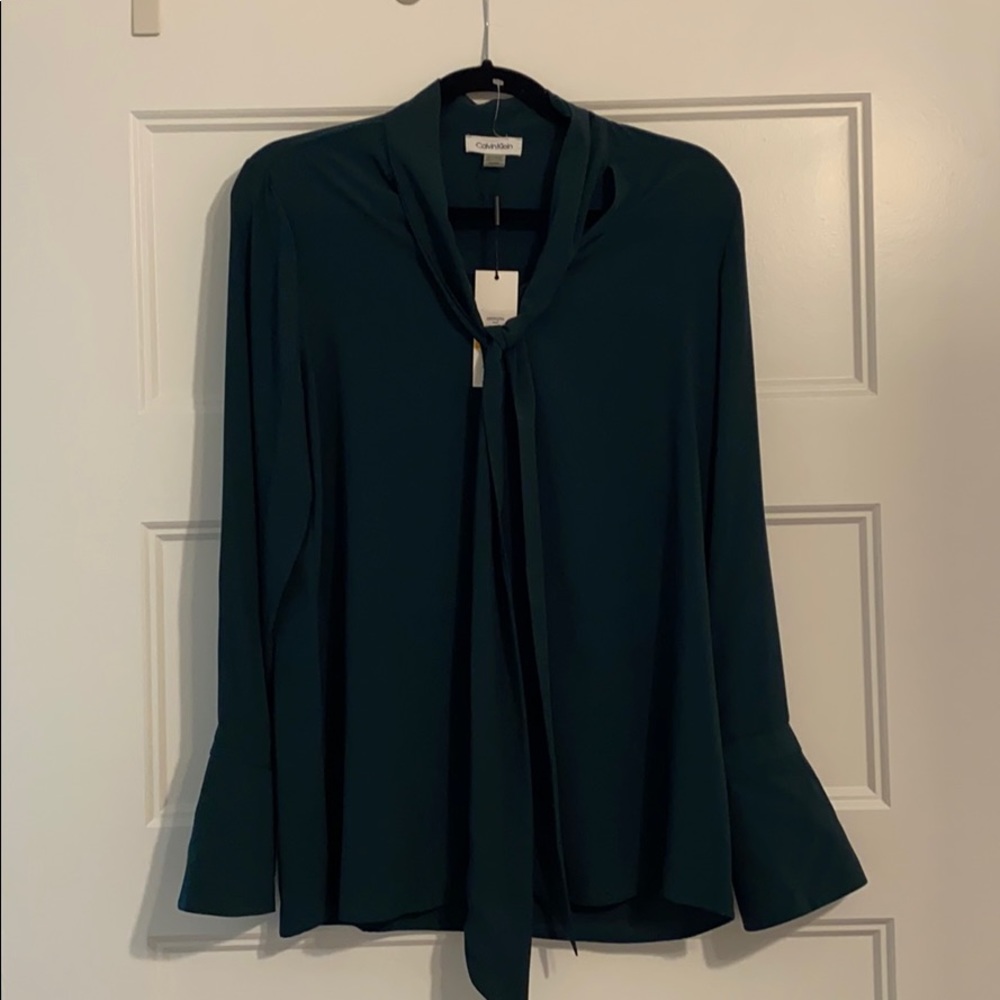 Forest green long sleeve top